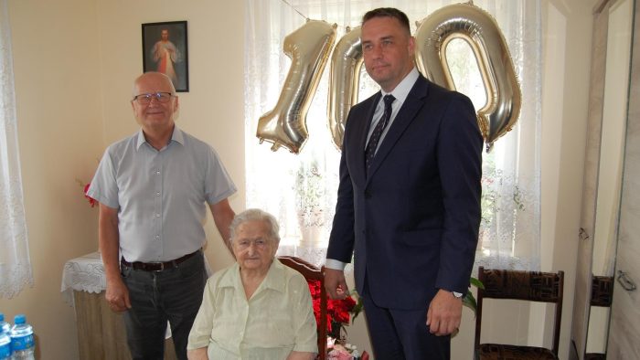 Miniaturka artykułu Jubileusz 100 – lecia urodzin Pani Janiny Mitury
